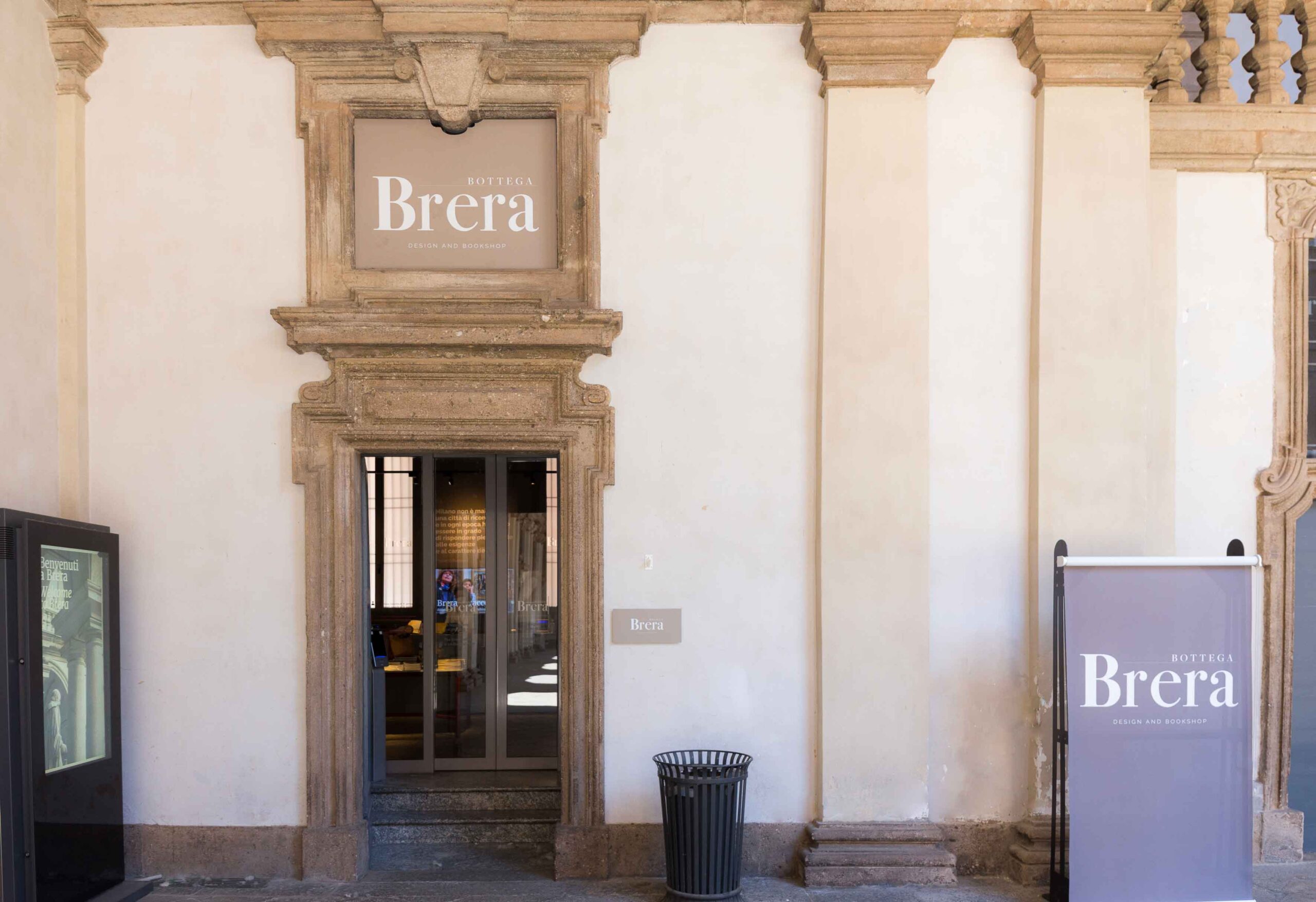 06 - Bookshop e fontana 