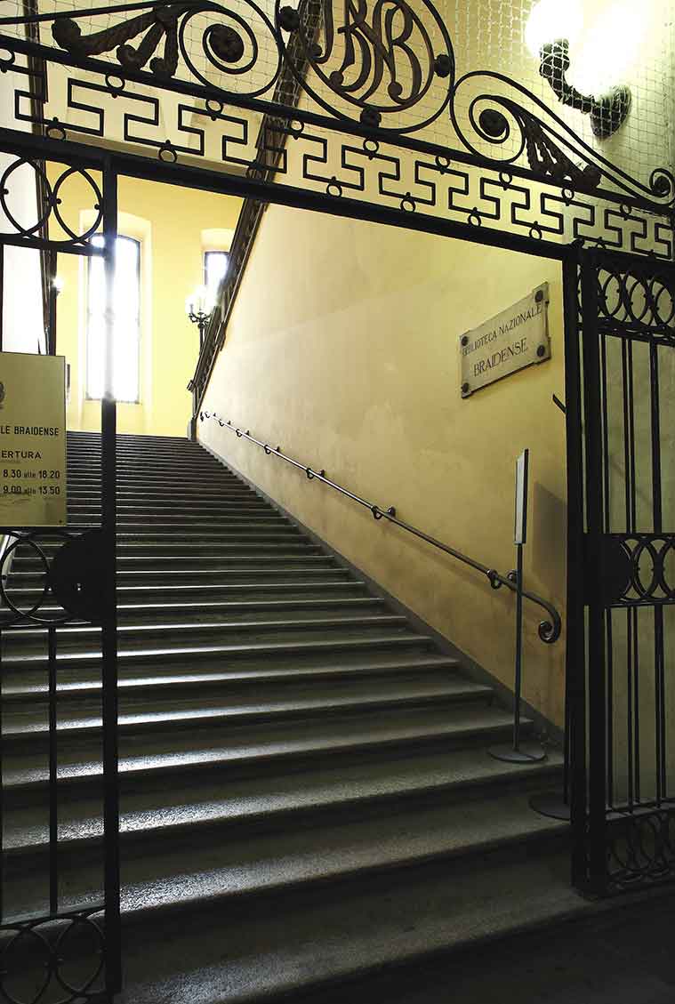 07 -  Accademia di belle arti di Brera, accesso scalone biblioteca braidense e accesso alternativo Biblioteca Braidense